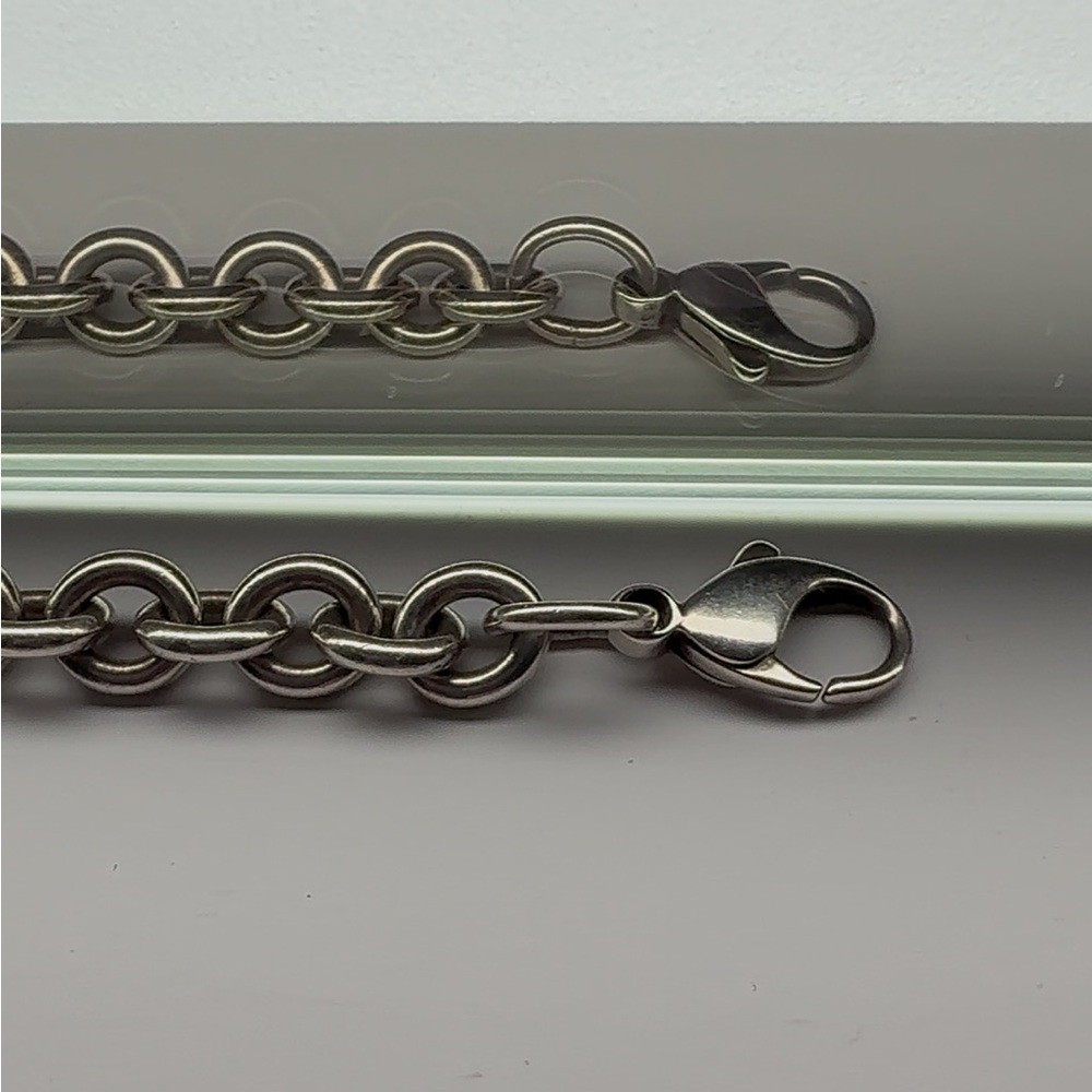 Tiffany & Co. Silver Heart Bracelet - Picture 4 of 6